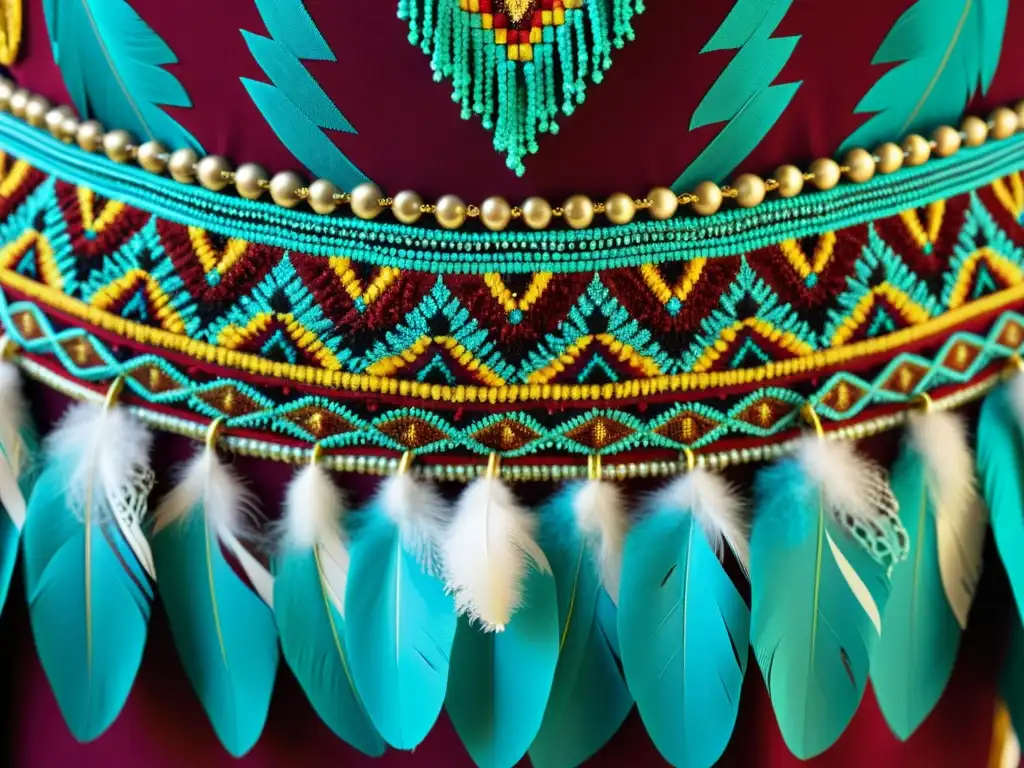 Detalle de moda nobleza azteca legado: exquisito atuendo de plumas en tonos turquesa, oro y rojo, con bordados y abalorios intrincados