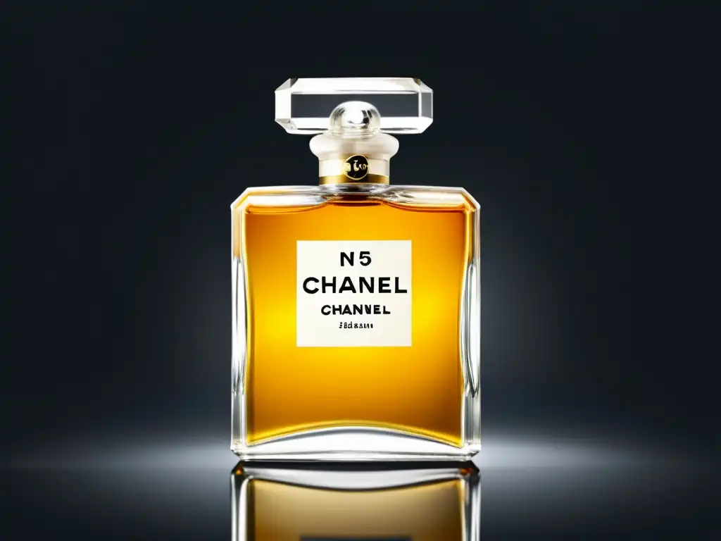 Detalle de la icónica botella de perfume Chanel No